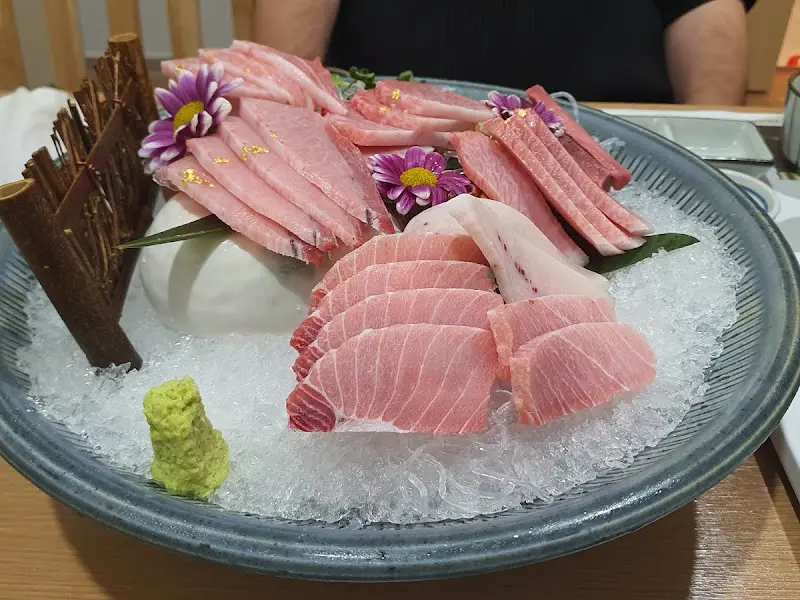 아름다운 참치회 플레이팅