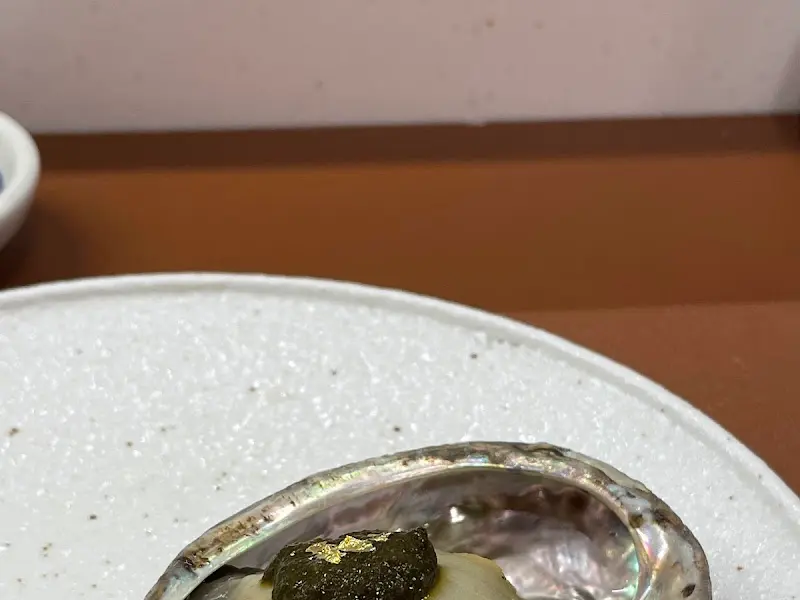 싱싱한 해산물이 가득한 오마카세