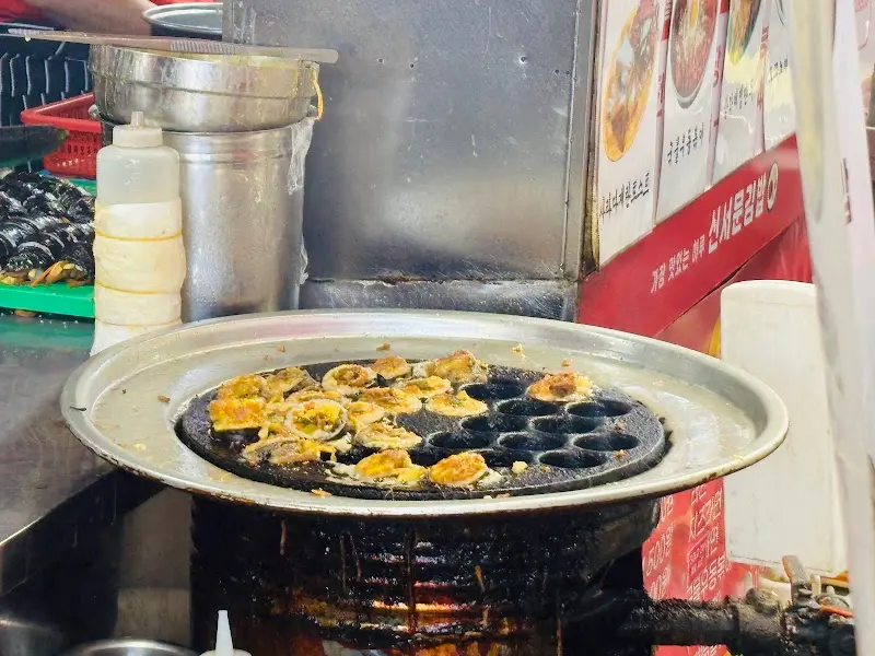 신서문김밥 조리 모습