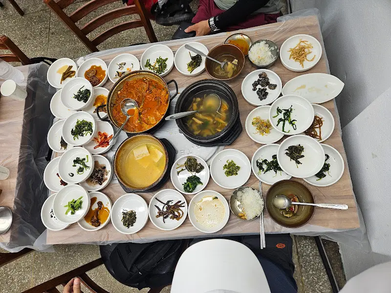 푸짐한 산채정식 한 상 차림