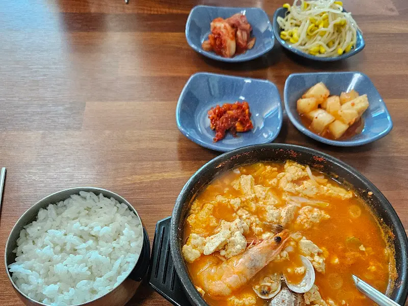 순두부 한 상 차림