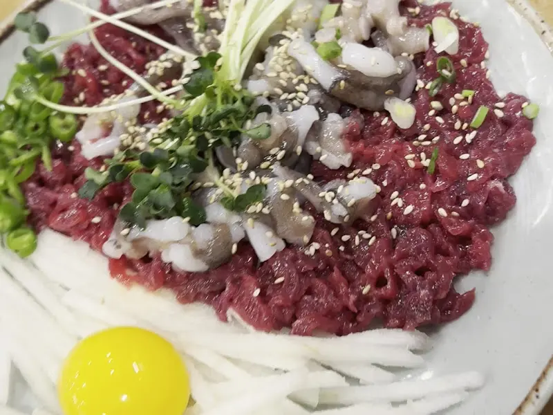 육회탕탕이 근접샷