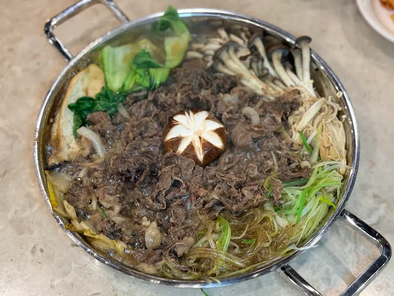 조리된 한우 버섯 불고기