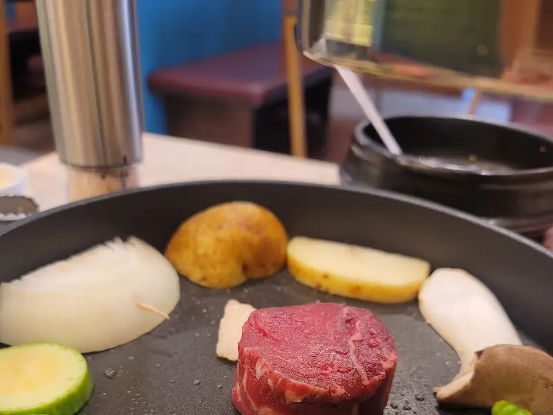 고기 굽는 모습