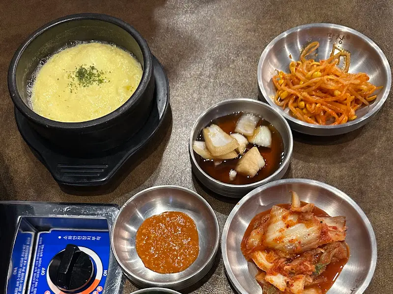 다채로운 기본 반찬