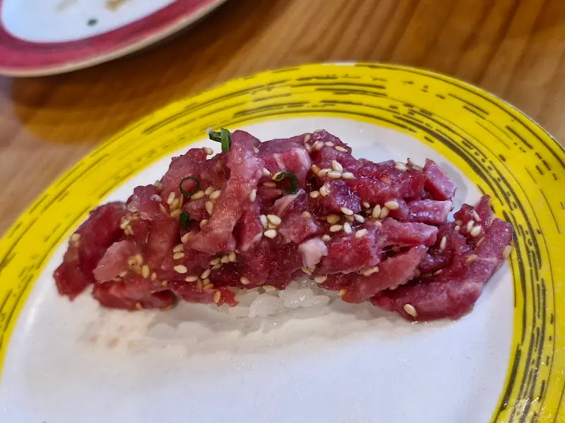 신선한 육회 초밥