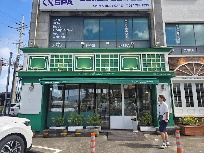 안녕, 육지사람 함덕점 외관