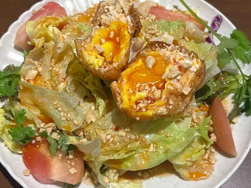 혁신적인 비주얼의 에그샐러드