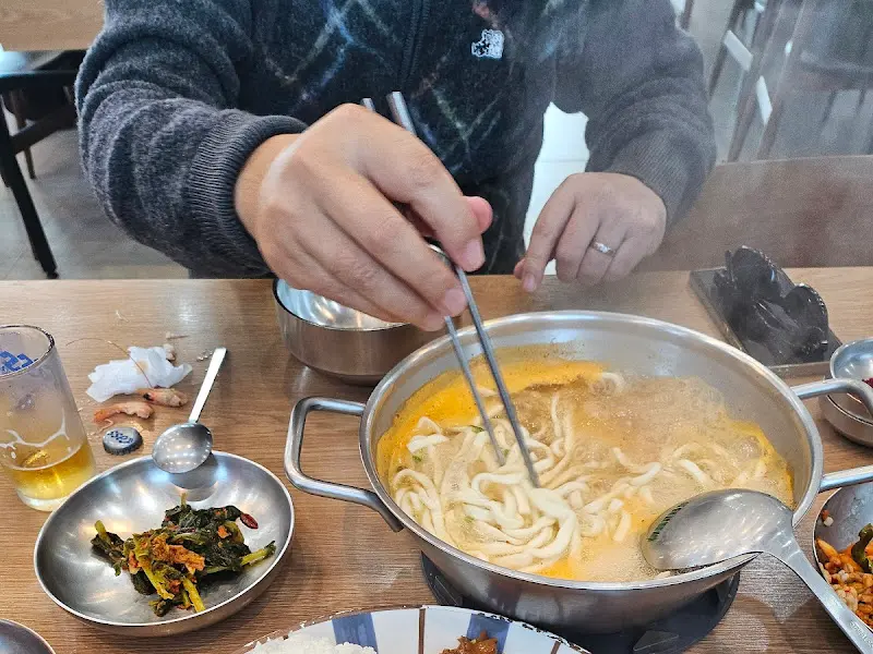 해물칼국수