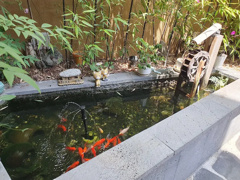 식당 외부 조경