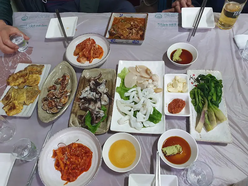 황토실비 푸짐한 한 상