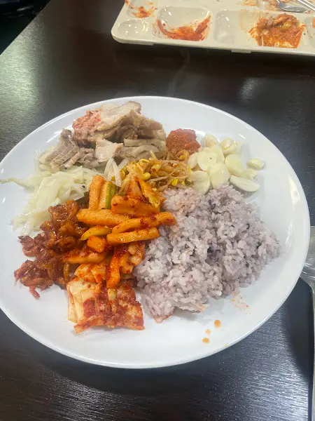 푸짐한 한 상 차림