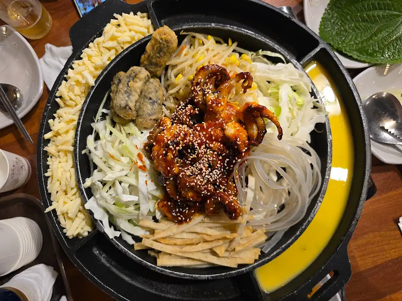 쭈꾸미볶음 한상차림