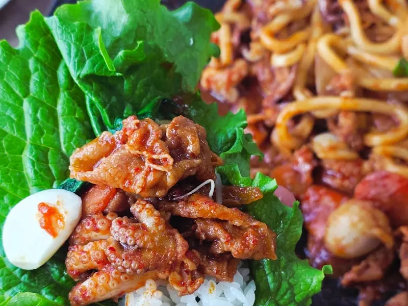 깻잎에 싸 먹는 쭈꾸미 삼겹살