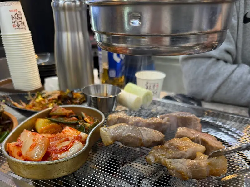 김치와 함께 구워지는 쫀득살