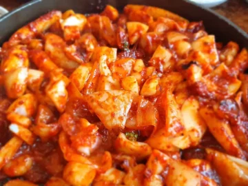 호수 바람에 실려 온 매콤한 유혹, 백운호수 조가네갑오징어 맛집 탐험기