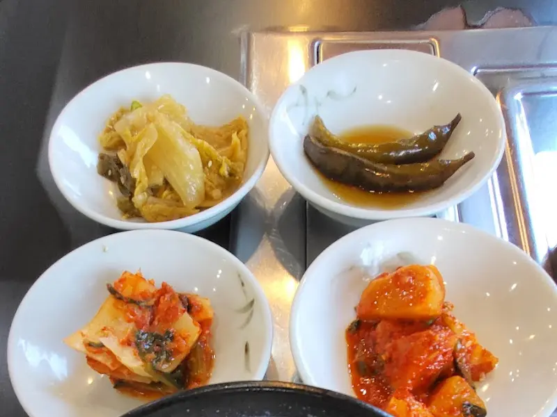 정갈한 밑반찬 클로즈업