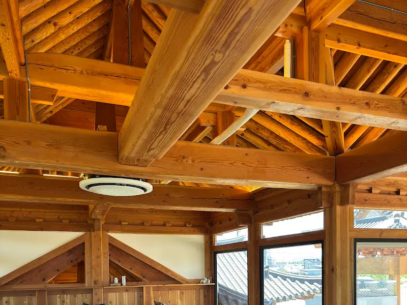 한옥 내부 천장