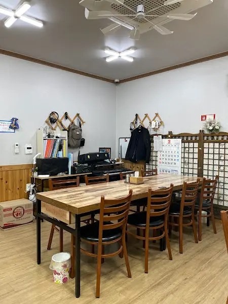 식당 내부 전경