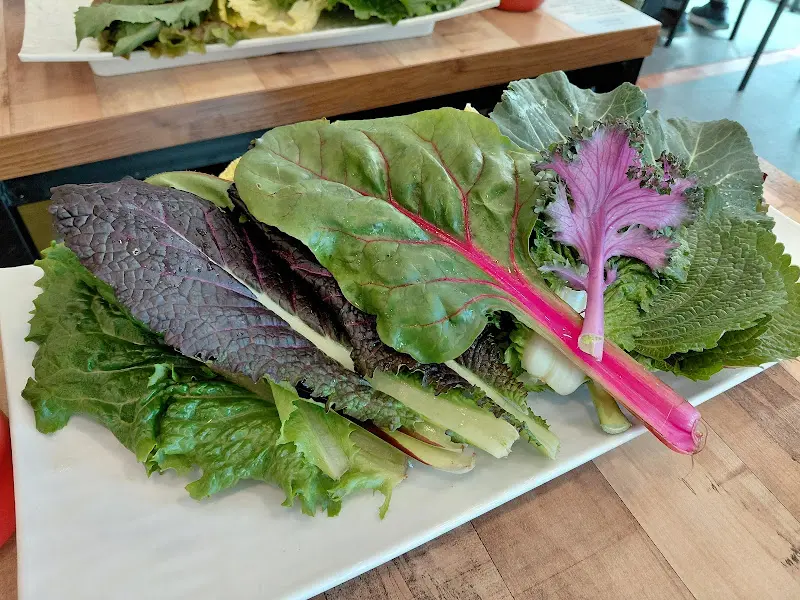 다양한 종류의 쌈 채소