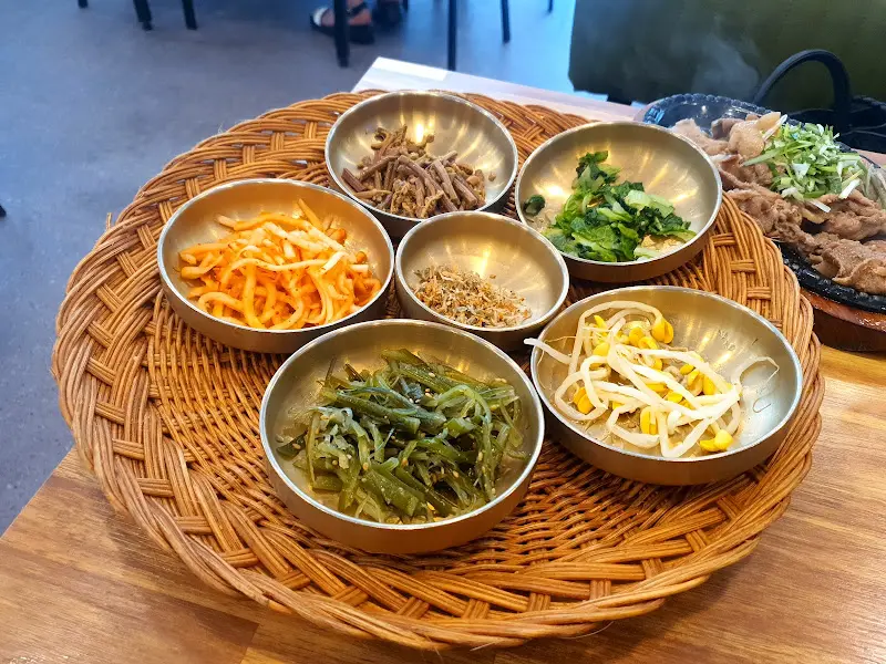 다양한 나물 반찬 클로즈업