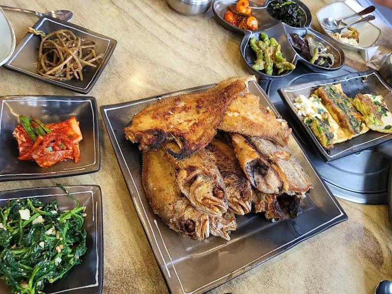 생선구이와 밑반찬