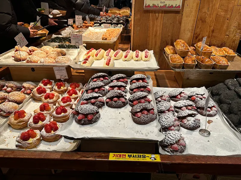 다양한 빵 종류