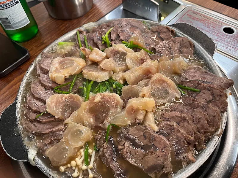 푸짐한 수육 한 상