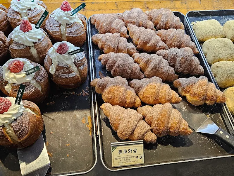 다양한 빵 종류