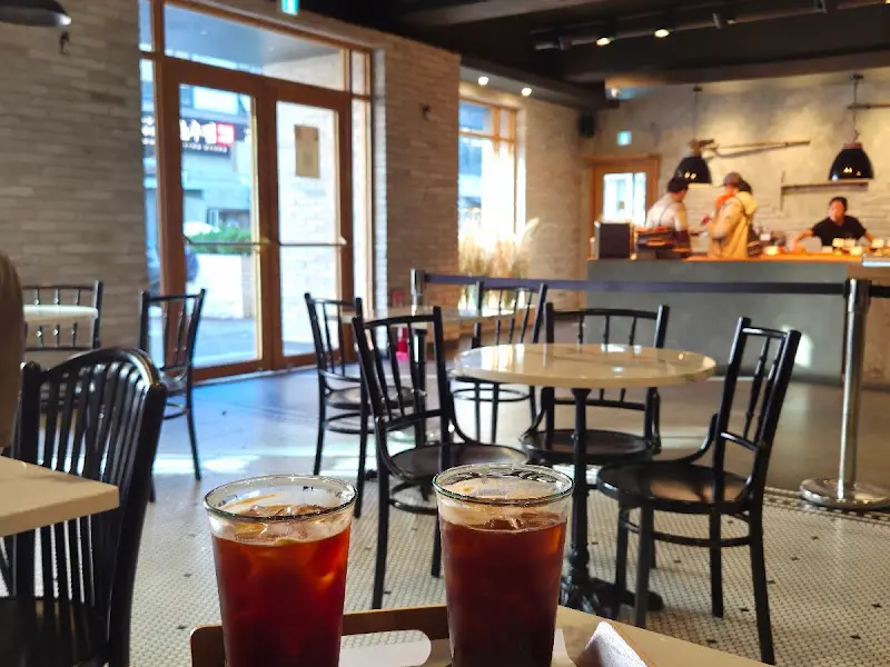 카페 내부 테이블