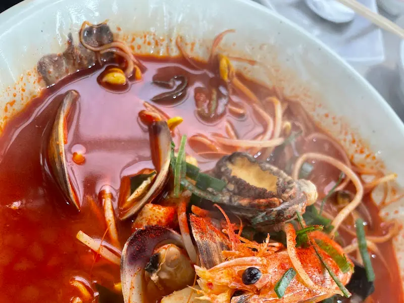 해산물이 듬뿍 들어간 해물라면