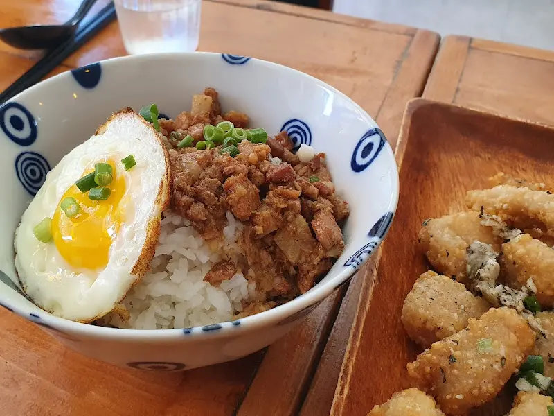 리지대만식당 루로우판과 닭튀김