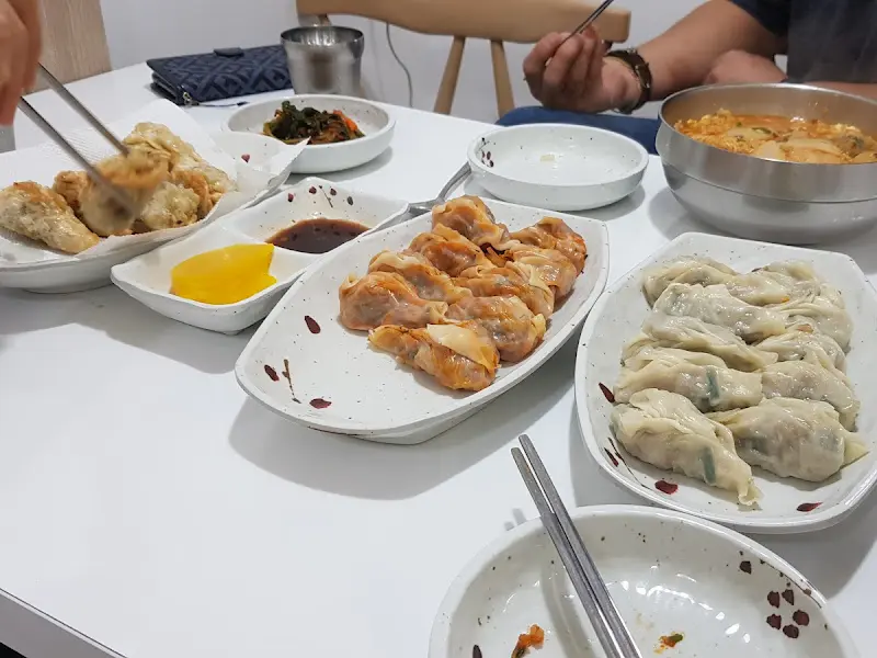 만두 한 상 차림