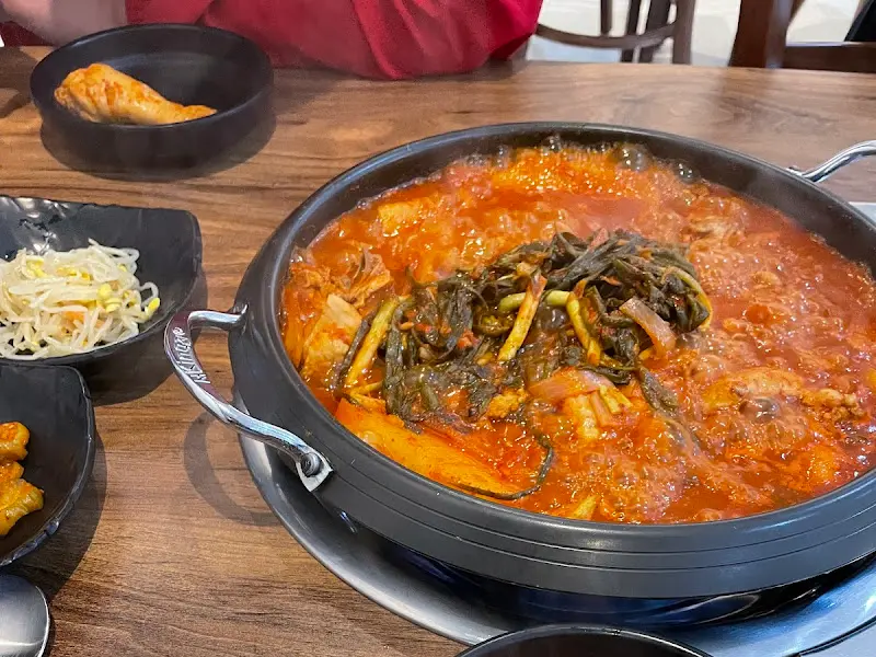 닭도리탕과 밑반찬