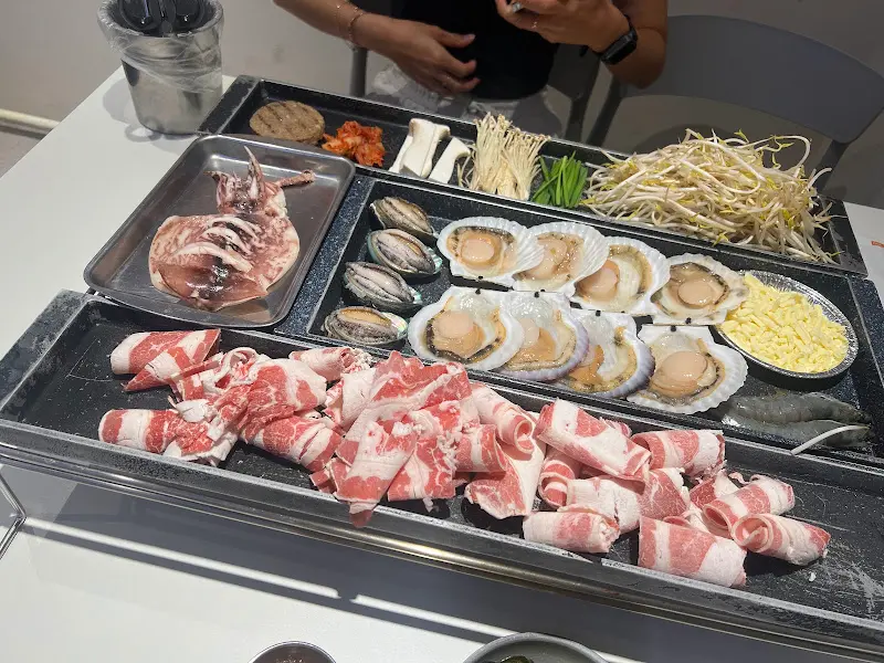 해물삼합구이 한상차림