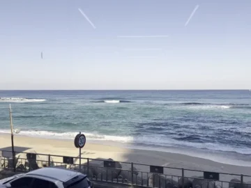 속초 등대해수욕장 오션뷰 만끽! 짜글낙지 맛집, 등대곳간에서 낭만적인 식사를!