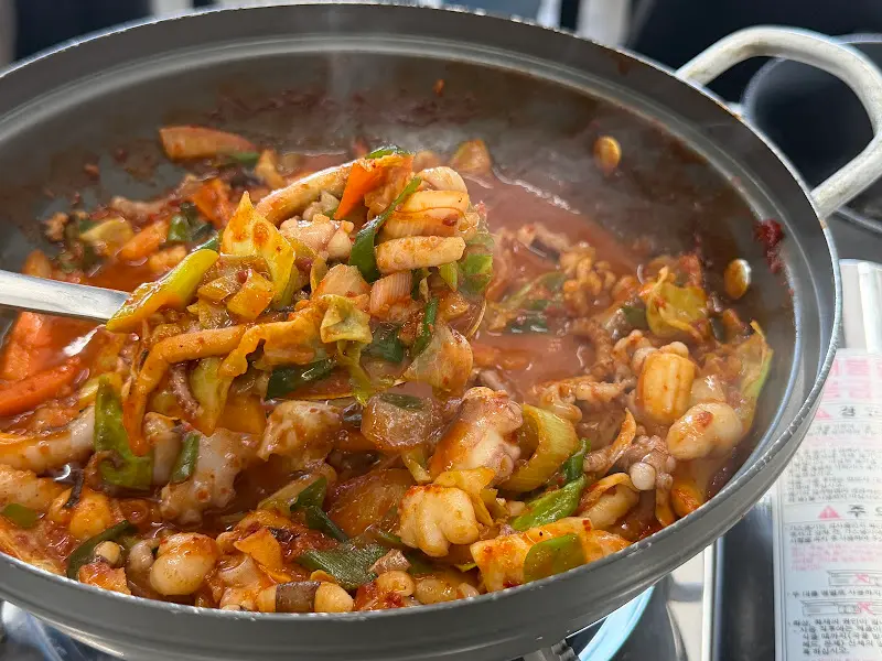 등대곳간 짜글낙지