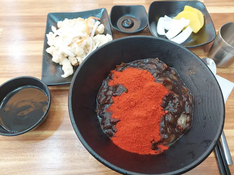 짜장면과 미니 탕수육 세트