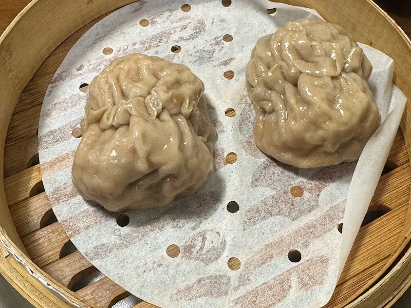 속이 꽉 찬 메밀 손만두