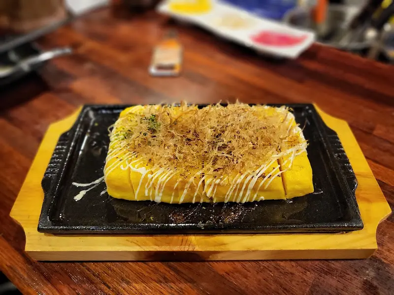 가쓰오부시가 듬뿍 올라간 계란말이