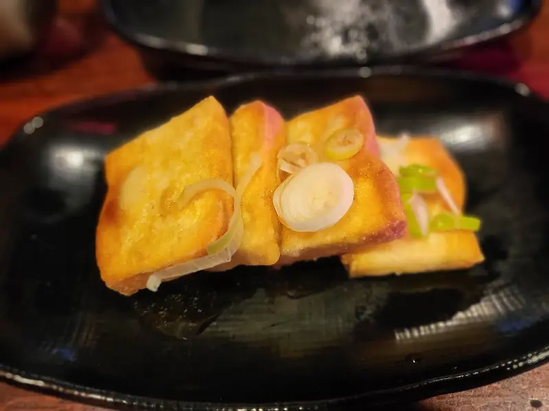 겉은 바삭하고 속은 촉촉한 두부 요리