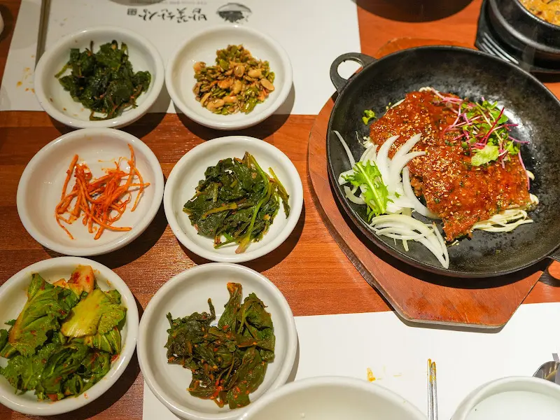 정갈하게 차려진 한 상 차림