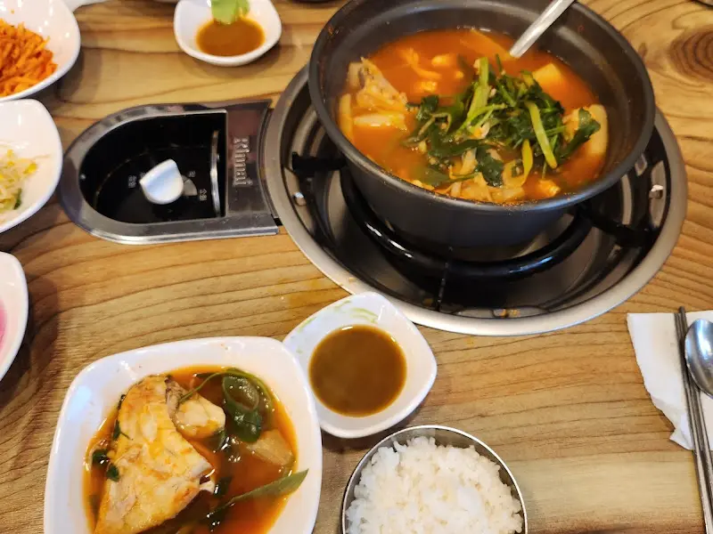 보기만 해도 시원한 장어탕