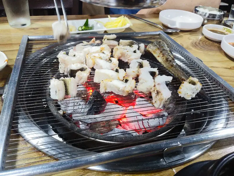 장어탕과 밥의 환상적인 조합