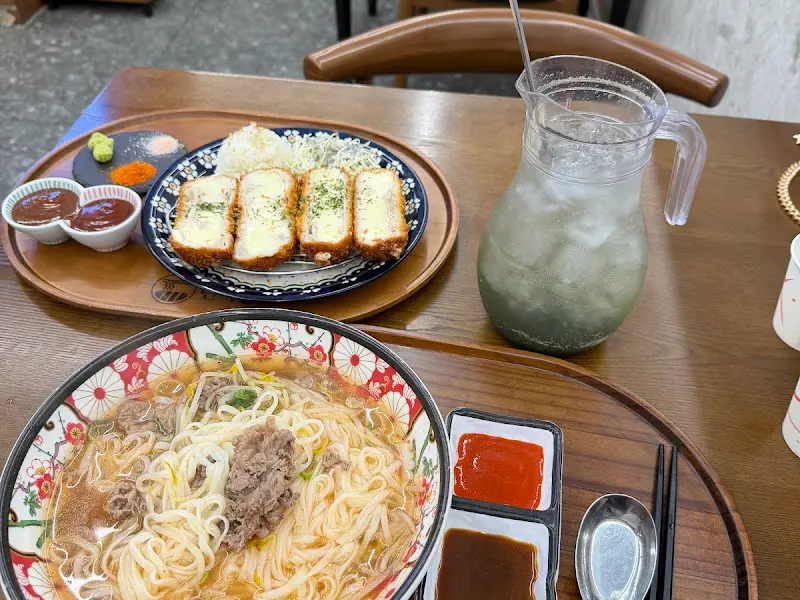 라멘과 돈카츠의 조화