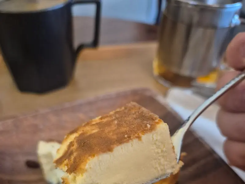 얼그레이 바스크 치즈 케이크