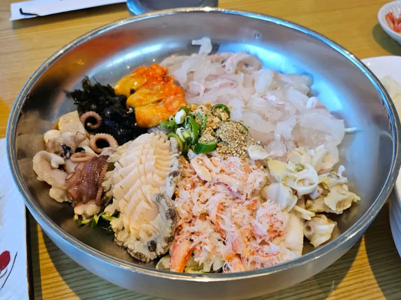 황제물회의 푸짐한 비주얼