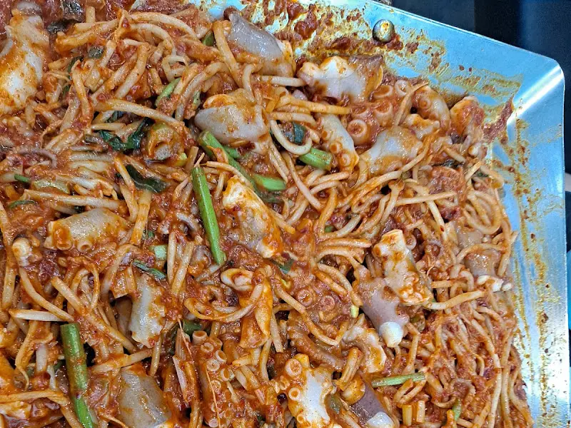 매콤한 낙지볶음