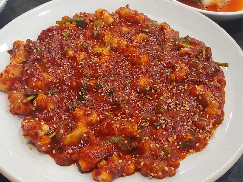 매콤달콤 낙지볶음