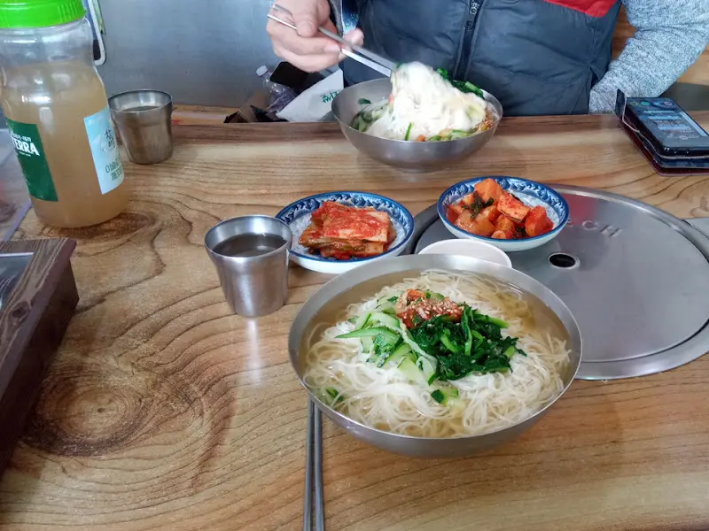 잔치국수 상차림